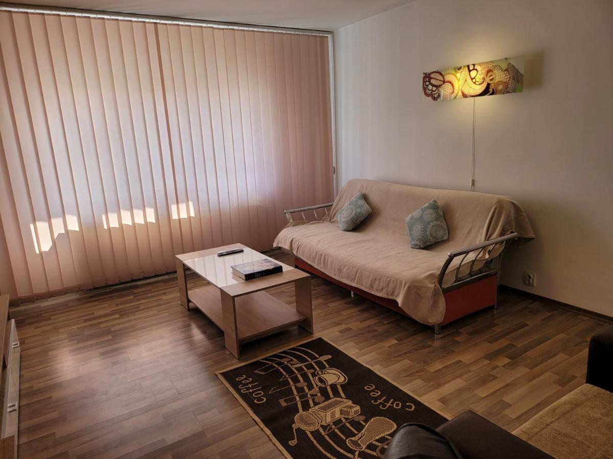 Appartement Quiet, Relaxing, Family Friendly à Bucarest Extérieur photo