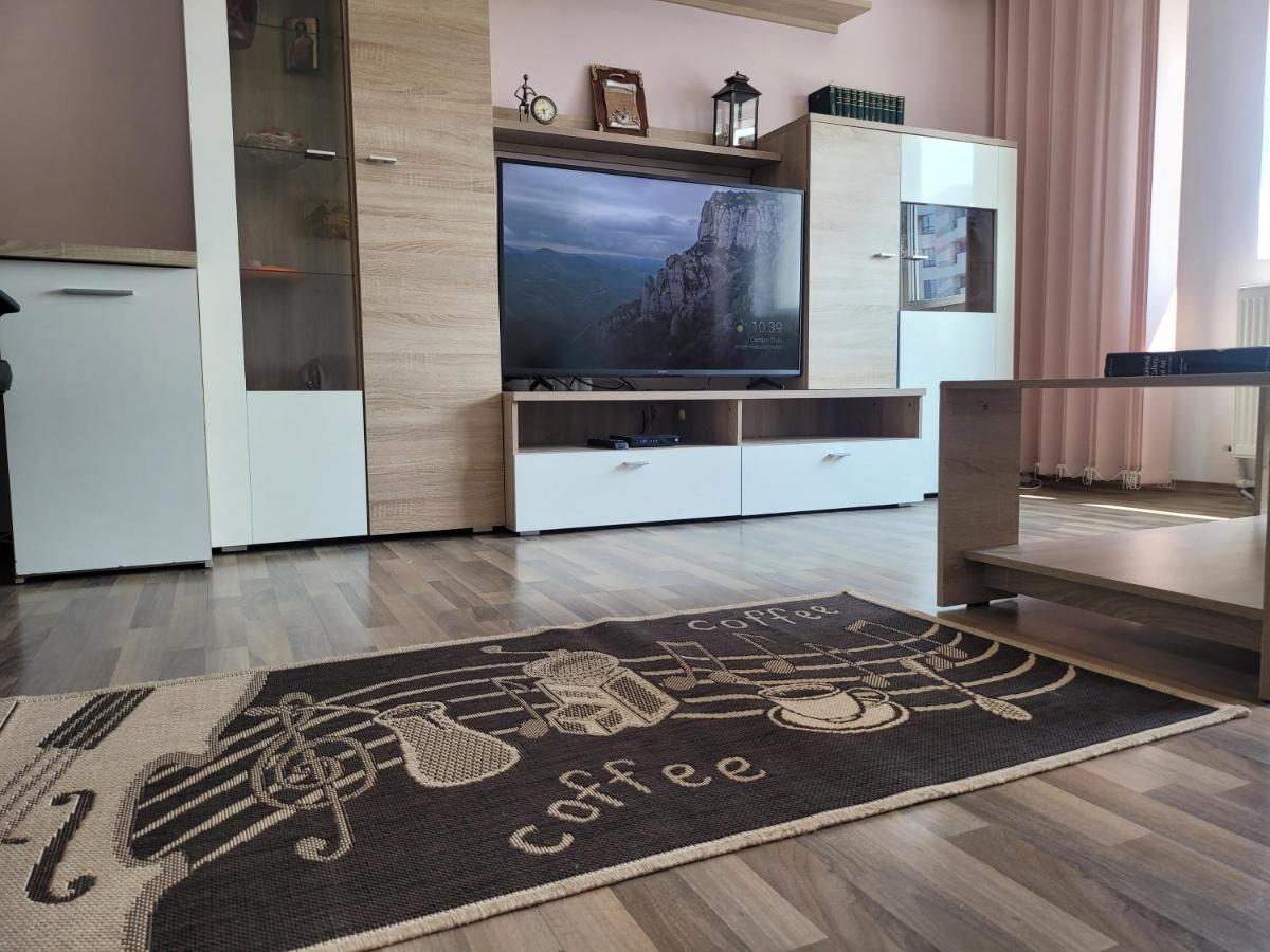 Appartement Quiet, Relaxing, Family Friendly à Bucarest Extérieur photo