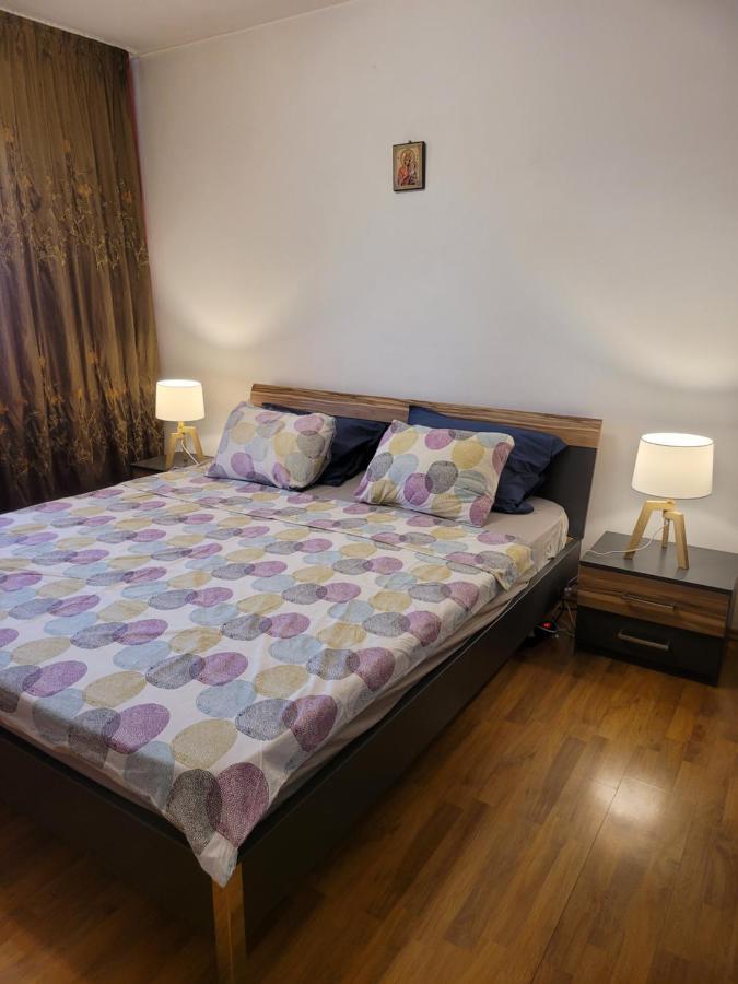 Appartement Quiet, Relaxing, Family Friendly à Bucarest Extérieur photo